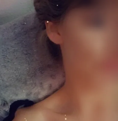 Esila, 26
