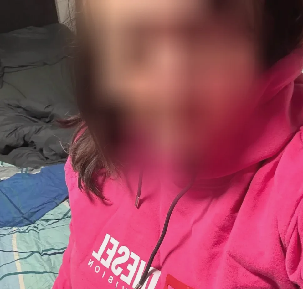 Isabel, 30