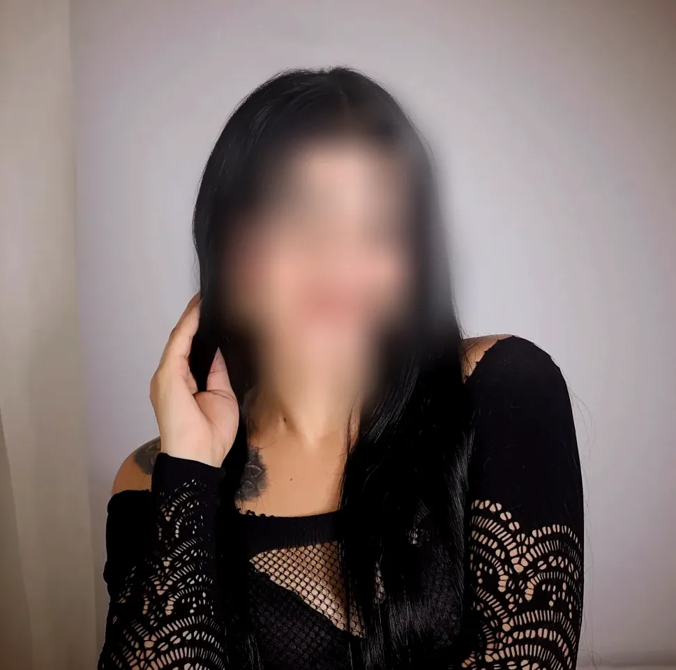 Tess, 23